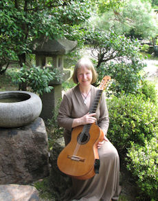 Catherine Thom: classical guitar